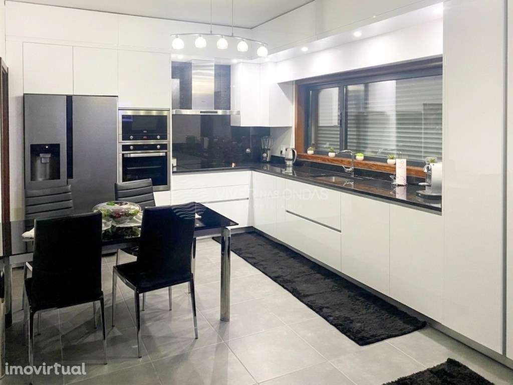 Moradia V3 | Garagem para 2 carros | Carvalhosa - Paços de Ferreira. - Grande imagem: 2/40