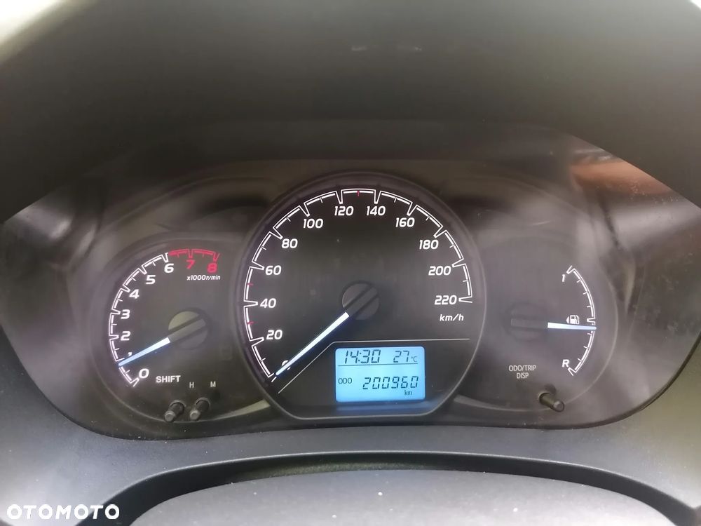 Toyota Yaris 1.0 Premium - 16