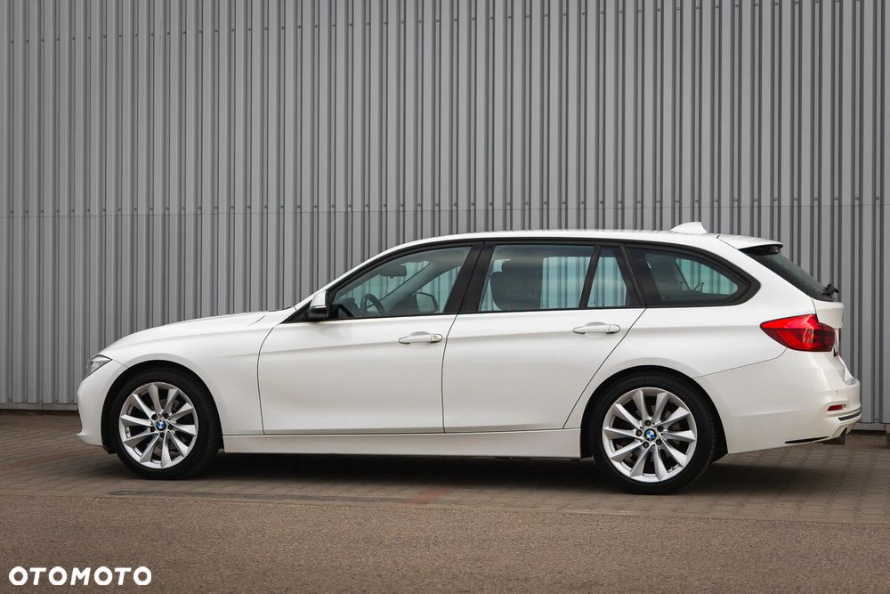 BMW Seria 3 318i GPF Luxury Line - 2