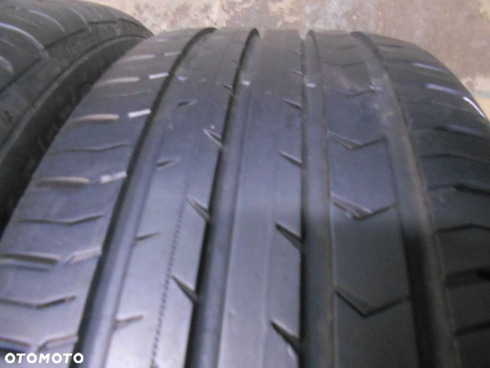 OPONA POJEDYNKA 205/55R17 CONTINENTAL CONTI PREMIUM CONTACT 5 XL DOT 3718 8MM - 2
