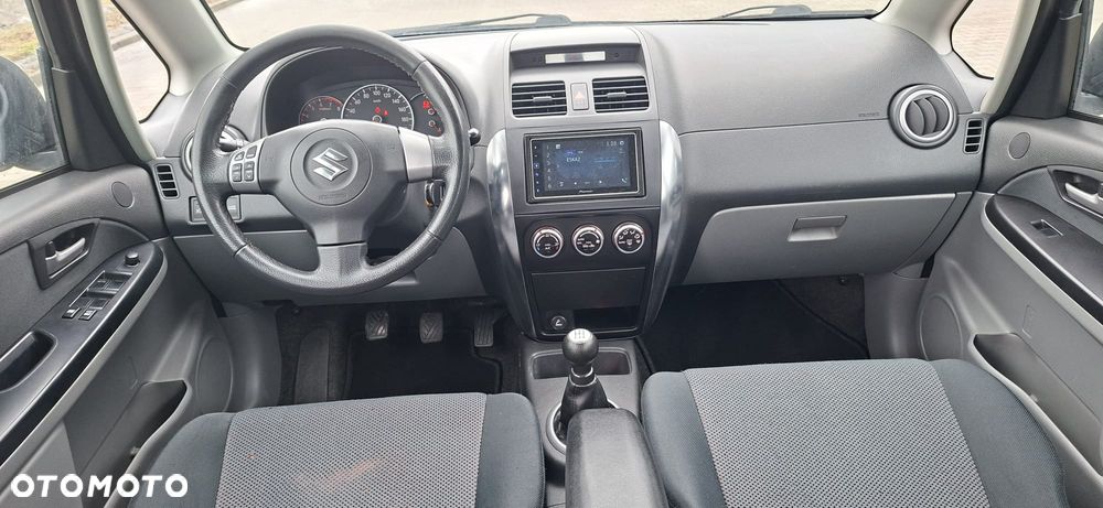 Suzuki SX4 1.6 VVT 4x2 Comfort - 12