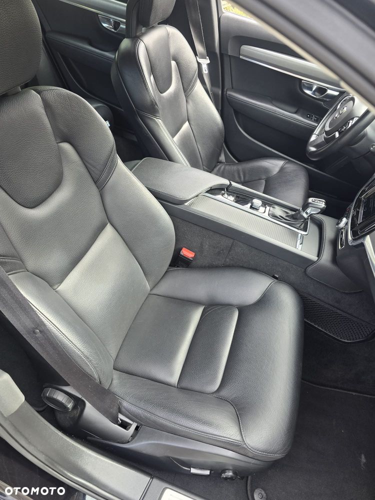 Volvo V90 D4 Momentum - 10