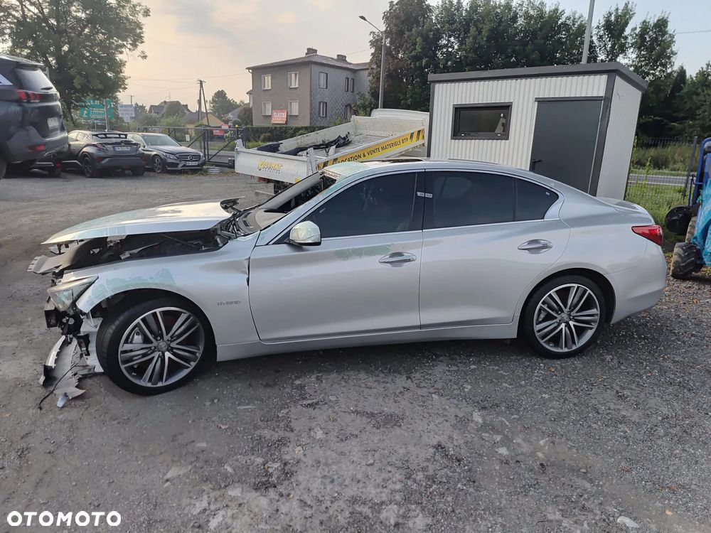 Infiniti Q50 Hybrid AWD Premium - 16