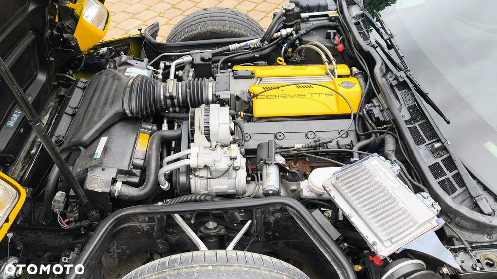 Chevrolet Corvette 5.7 - 12