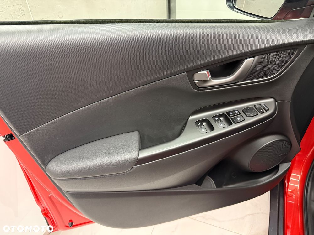 Hyundai Kona 1.6 T-GDI DCT 4WD Premium - 12