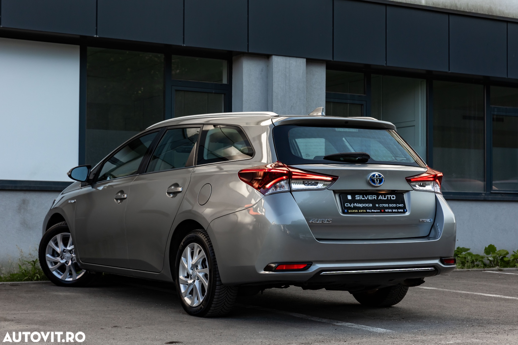 Toyota Auris 1.8 L VVT-i Hybrid Sol - 13