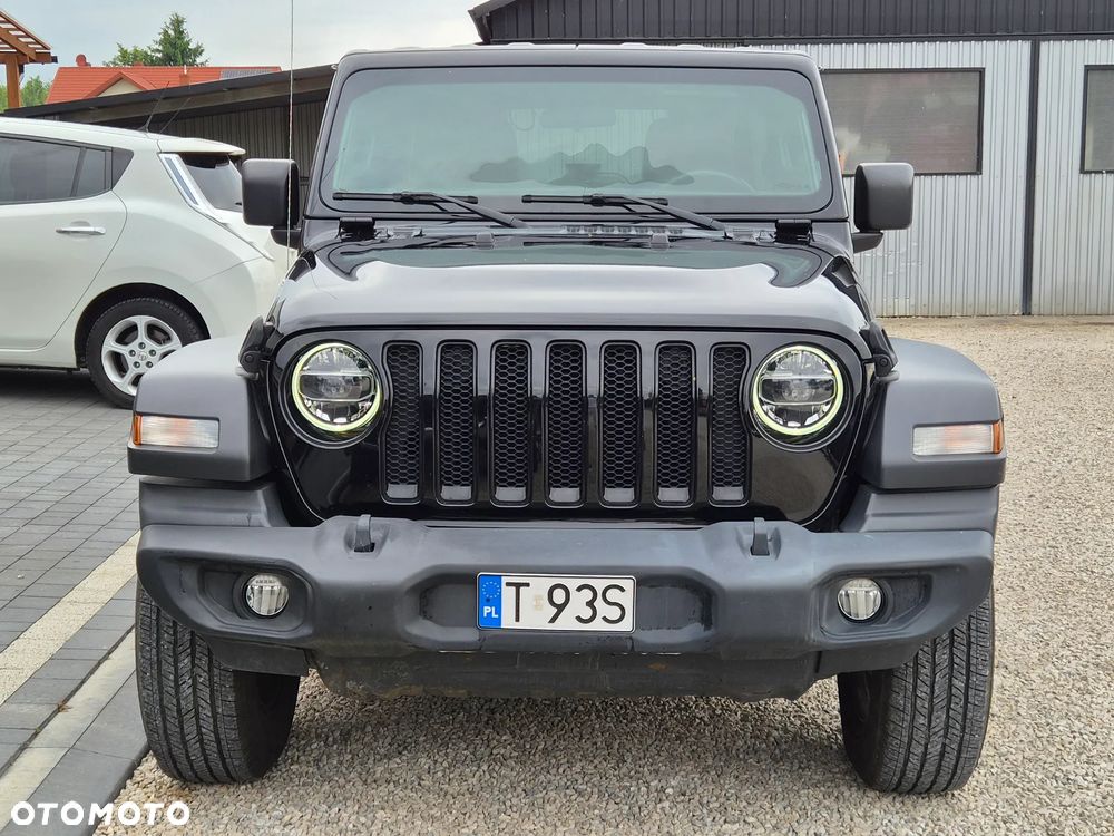 Jeep Wrangler - 2