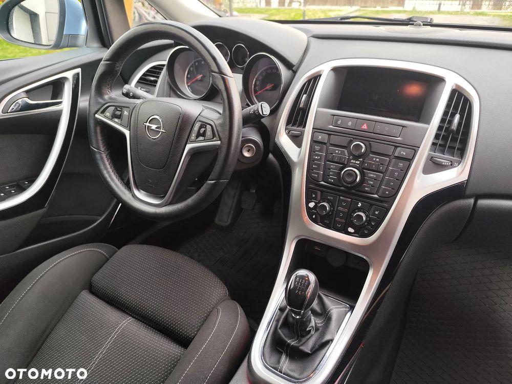 Opel Astra 1.4 T Cosmo - 8