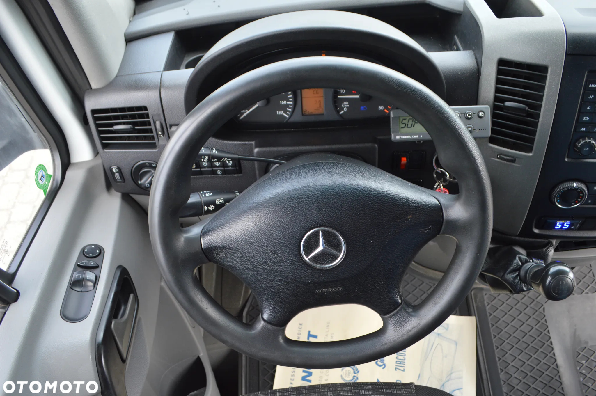Mercedes-Benz Sprinter - 18