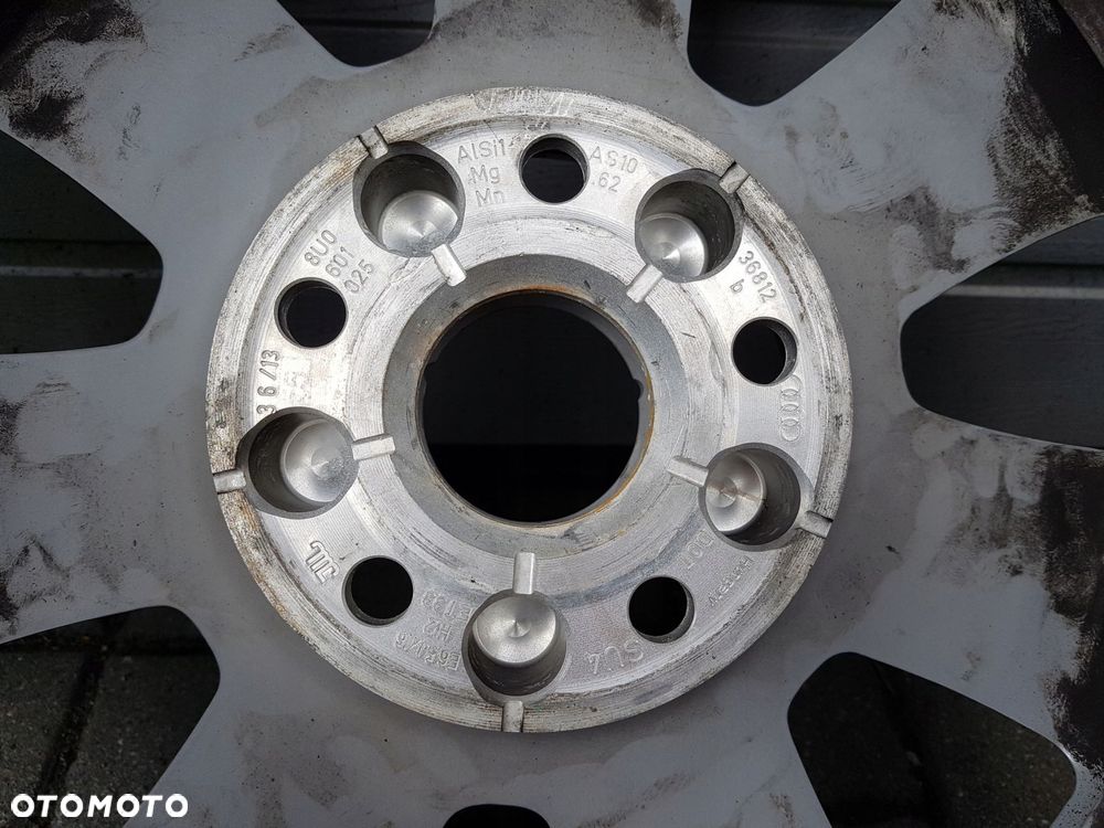 audi q3 08^ koła zimowe felga felgi 215/65/16 8u0601025 - 12