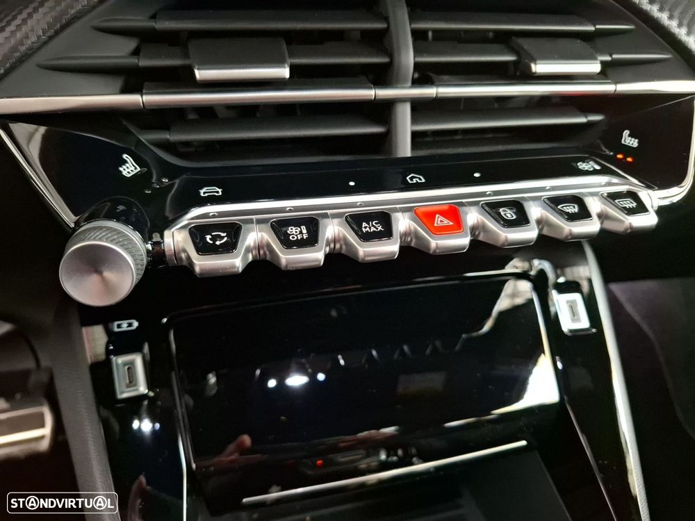 Peugeot 2008 1.2 Hybrid GT e-DCS6 - 19