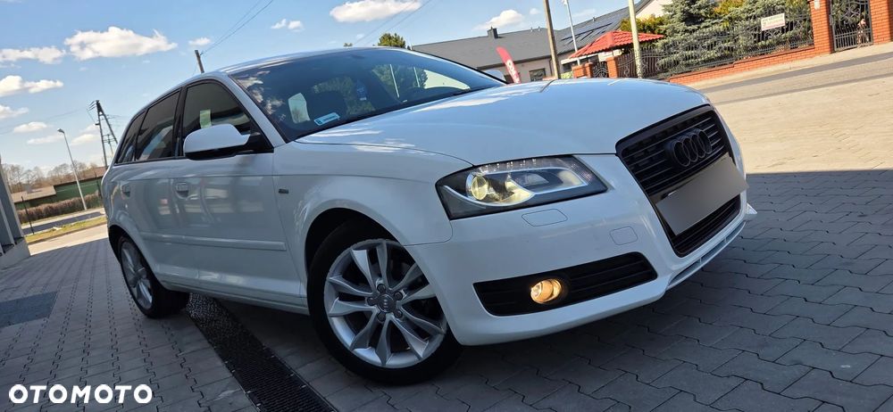 Audi A3 Sportback 1.6 TDI DPF S line Sportpaket - 27