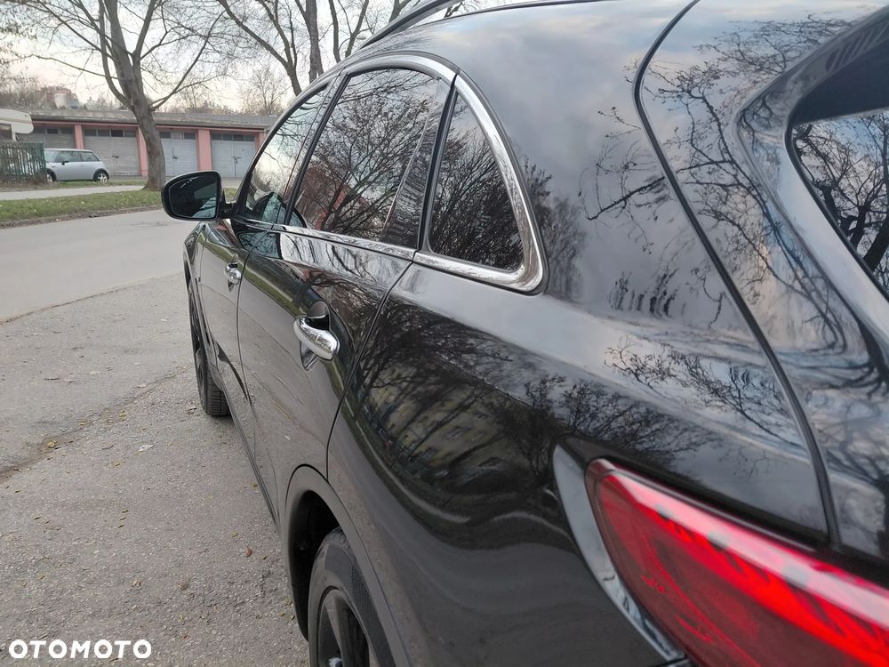 Infiniti QX70 3.7 AWD S Premium - 14