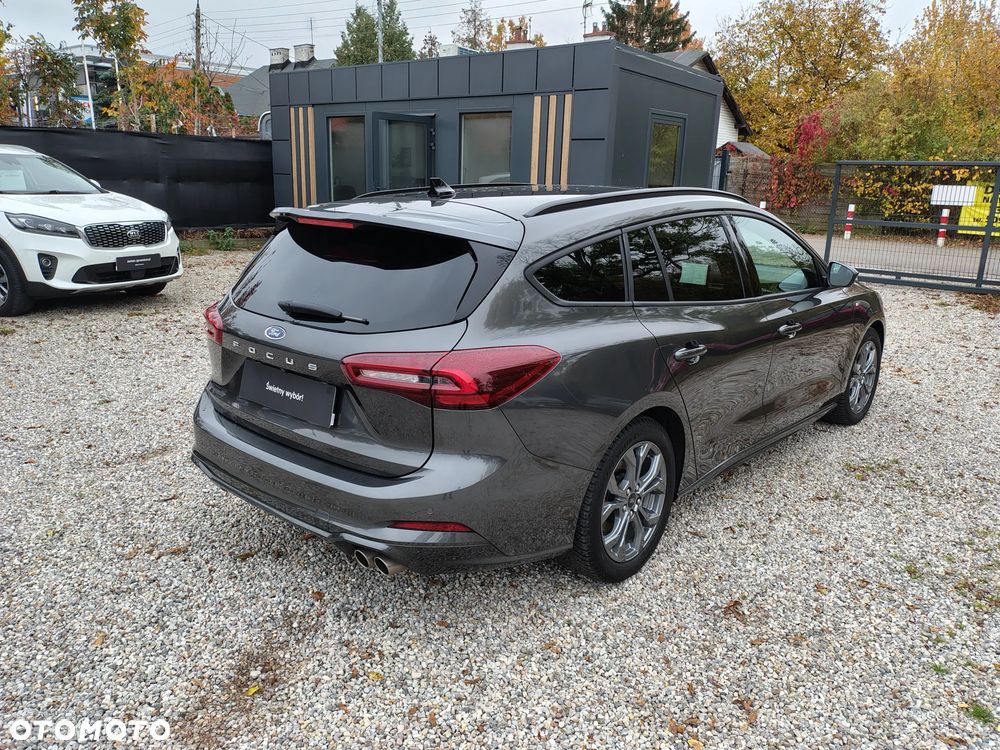 Ford Focus 1.0 EcoBoost mHEV ST-Line X - 5