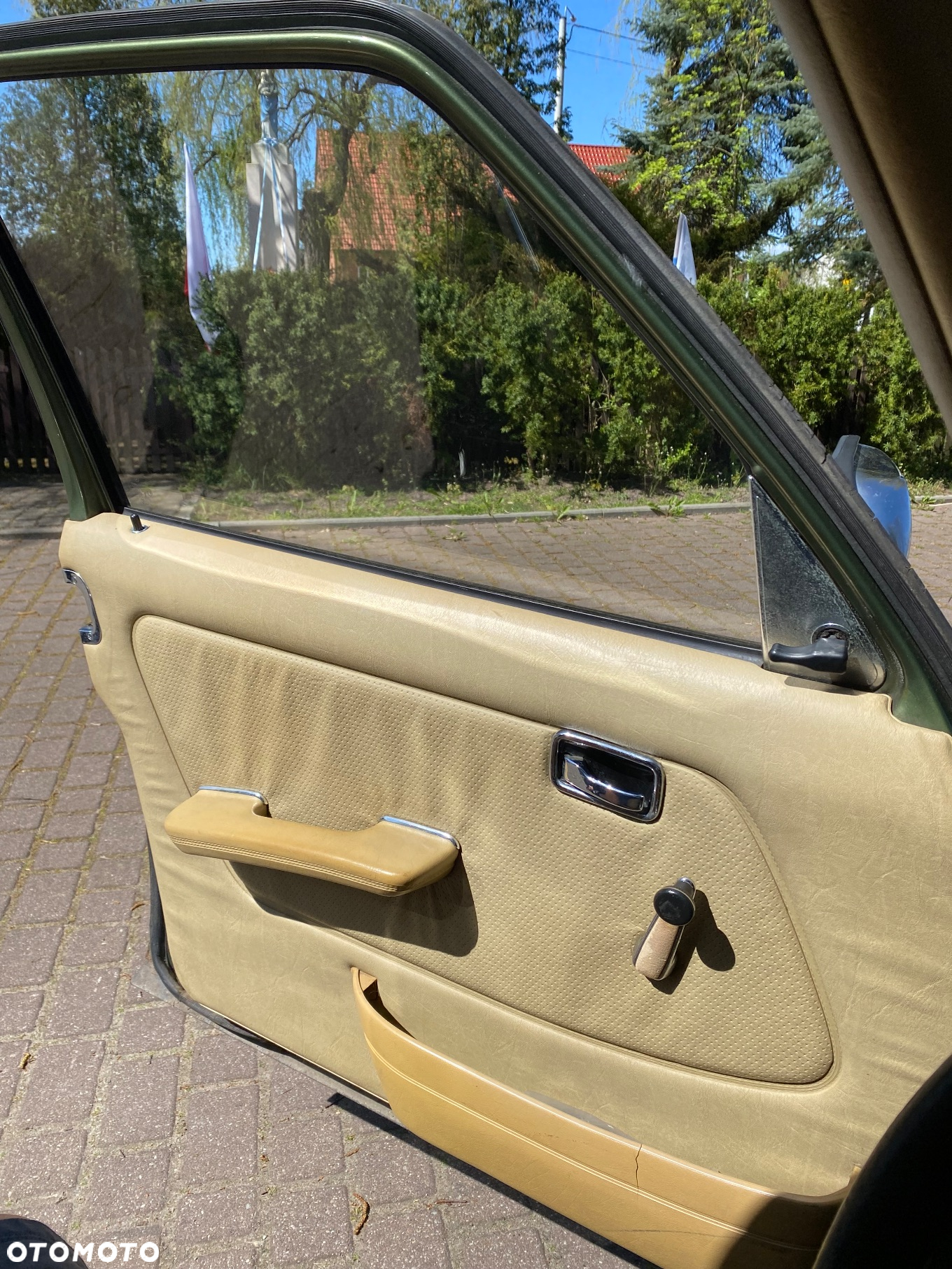 Mercedes-Benz W123 - 14