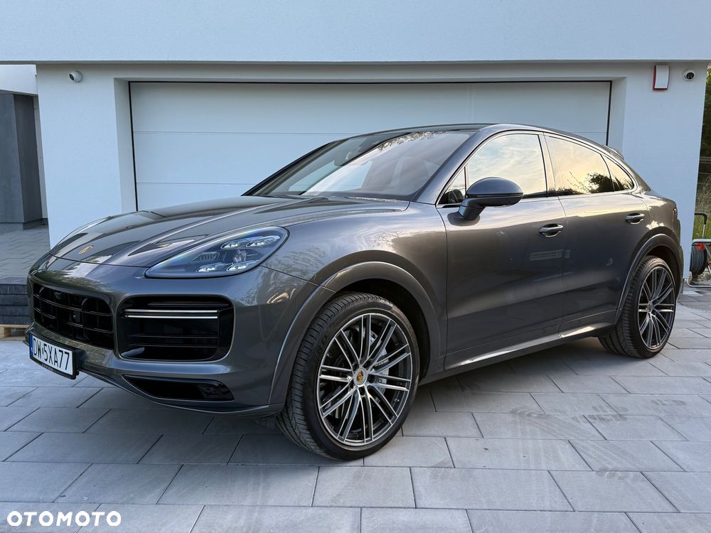 Porsche Cayenne Turbo - 1