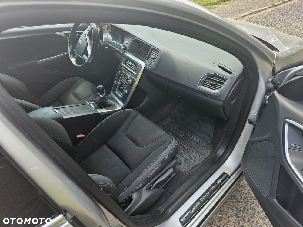 Volvo S60 - 12