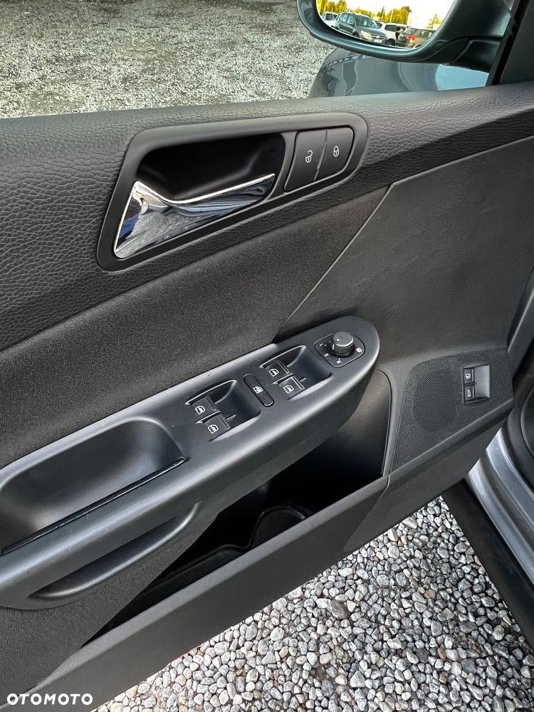 Volkswagen Passat 1.4 TSI Comfortline - 11