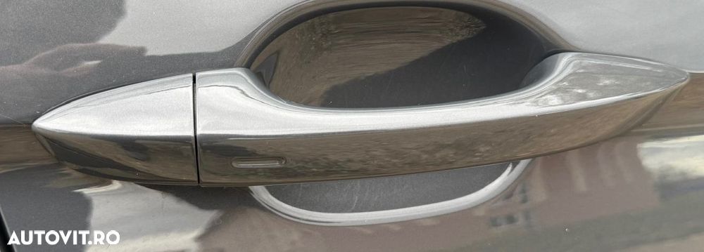 Volkswagen Tiguan - 11