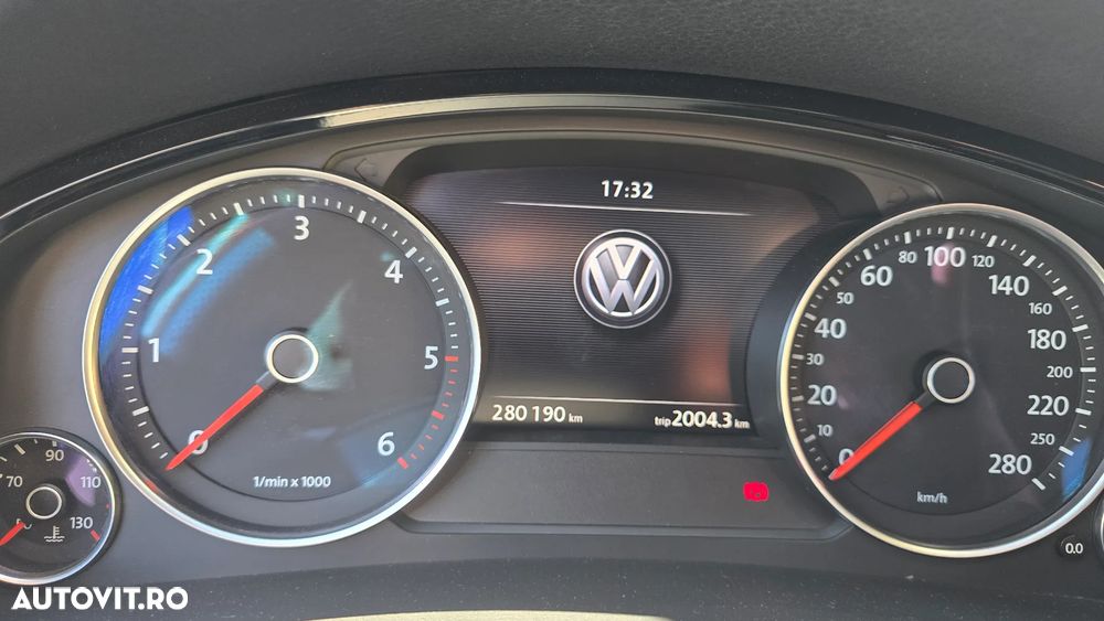 Volkswagen Touareg 3.0 V6 TDI BMT - 8