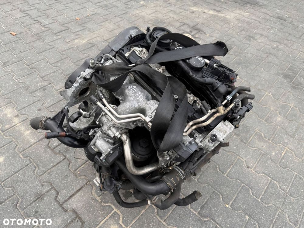 SILNIK 2.0 TDI CAG AUDI A4 B8 2009 - 2