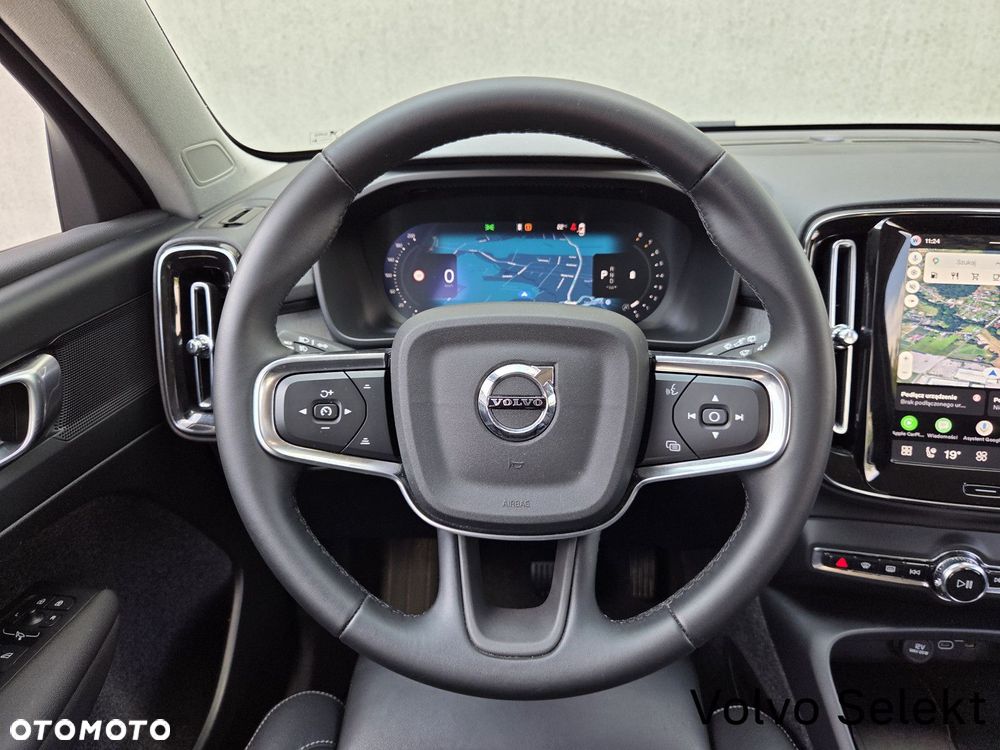 Volvo XC 40 - 18