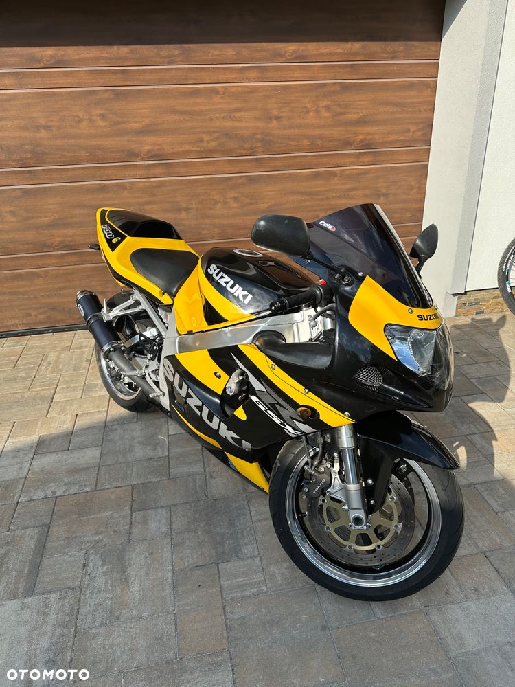 Suzuki GSX-R - 1