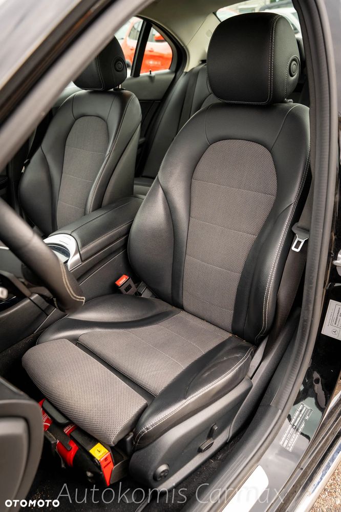 Mercedes-Benz Klasa C 220 d 4MATIC 9G-TRONIC - 18