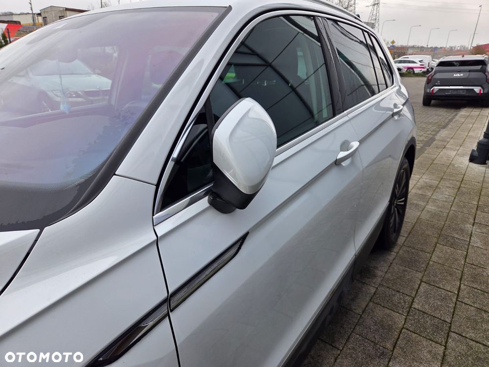 Volkswagen Tiguan 2.0 TDI SCR Elegance DSG - 35