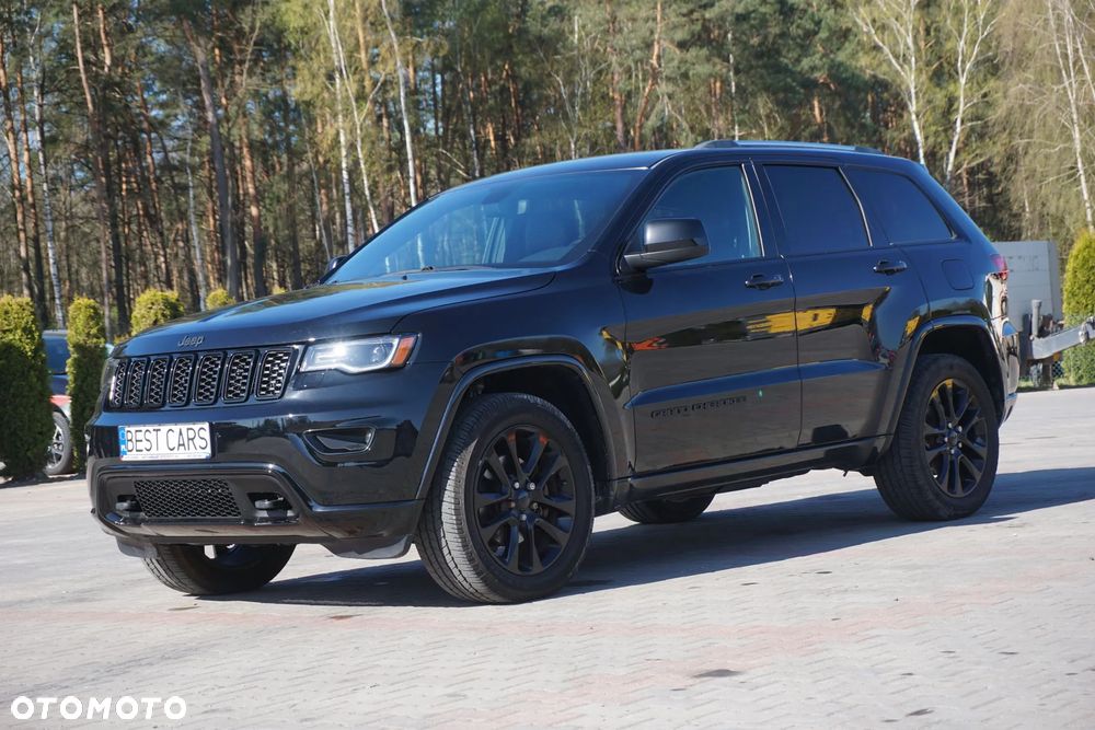Jeep Grand Cherokee - 1