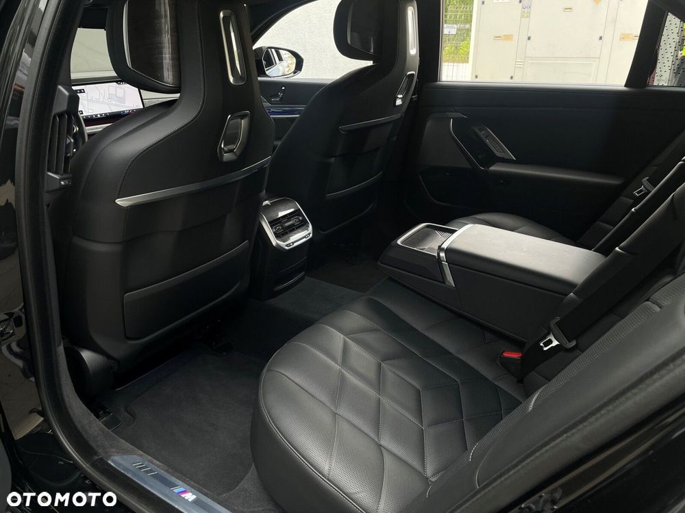BMW Seria 7 - 20