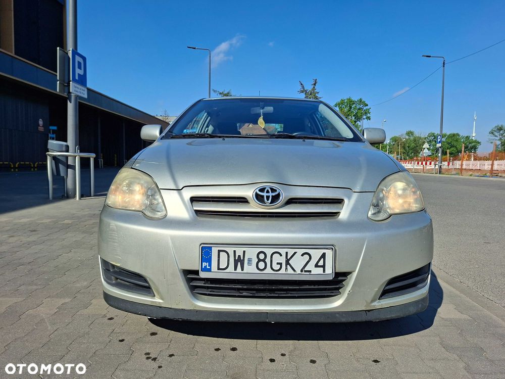 Toyota Corolla - 2