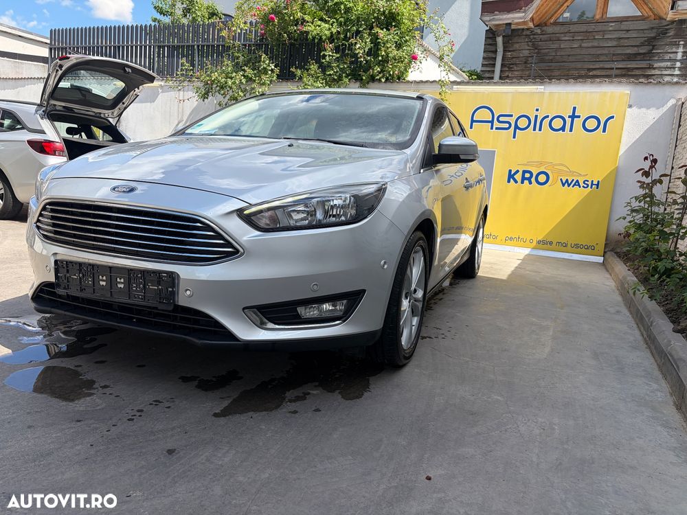 Ford Focus 1.5 EcoBoost Titanium - 15