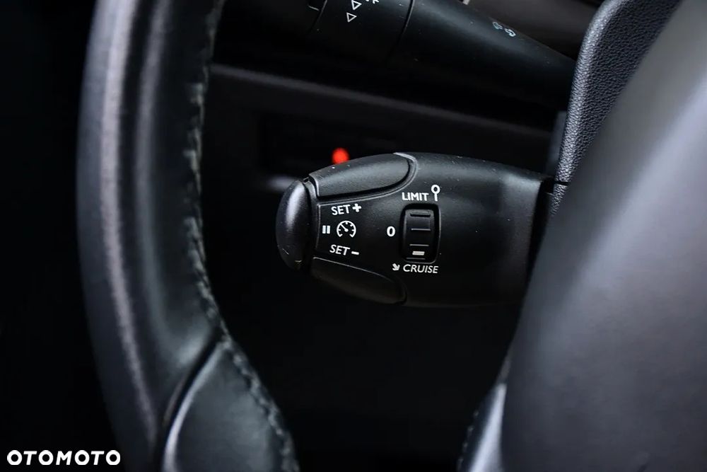 Citroën C3 Pure Tech (VTi) 82 Exclusive - 21