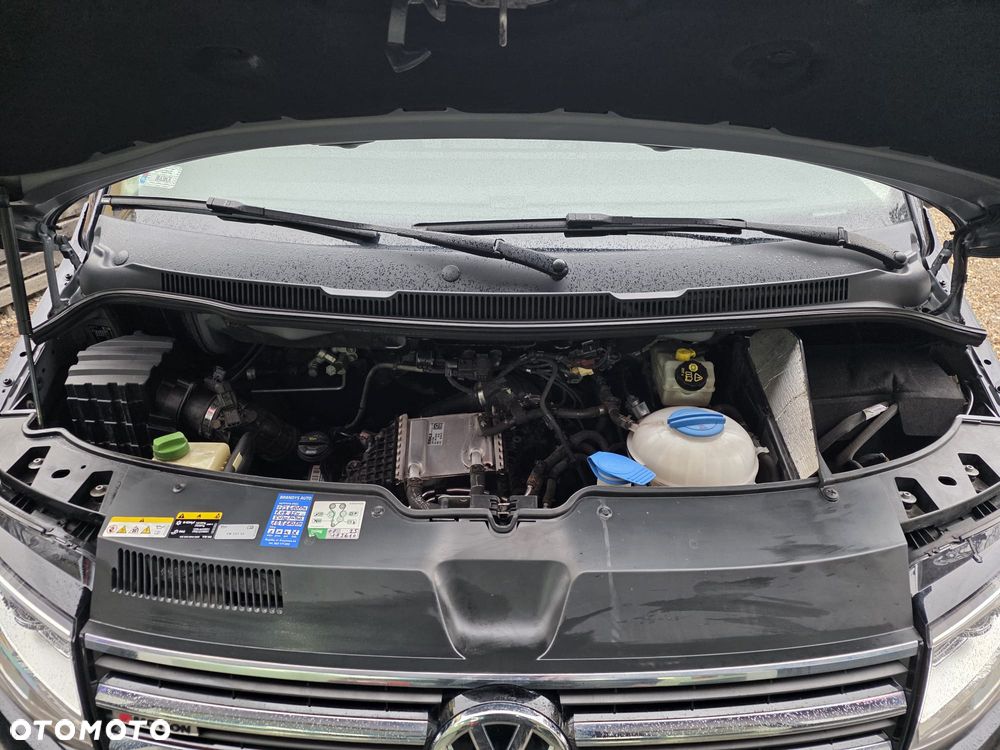 Volkswagen Caravelle 2.0 TDI L2 Comfortline 4Motion DSG - 5