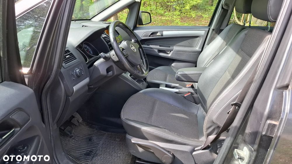 Opel Zafira 1.8 - 10