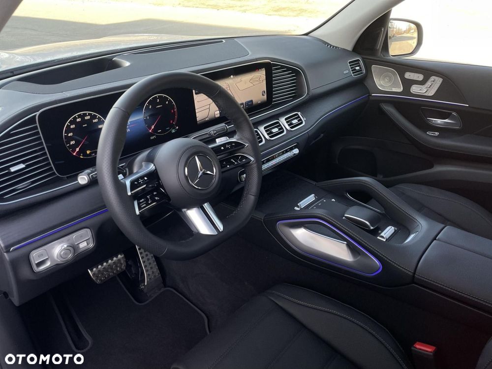 Mercedes-Benz GLS - 9