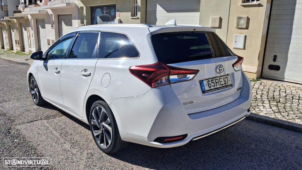 Toyota Auris Touring Sports 1.4 D-4D Comfort - 3