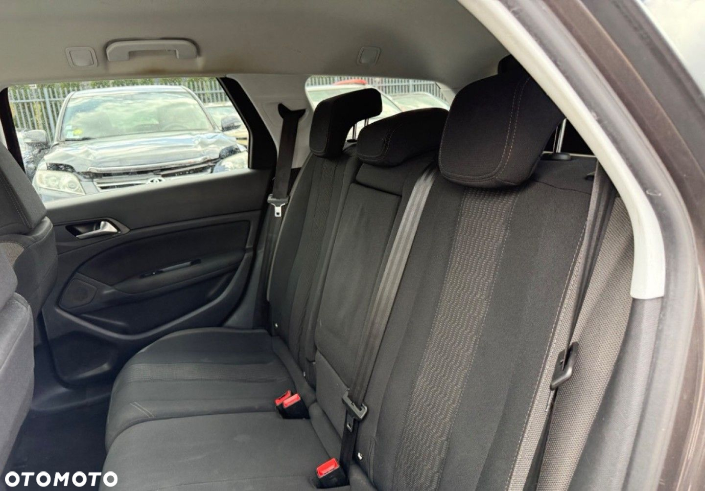 Peugeot 308 - 8