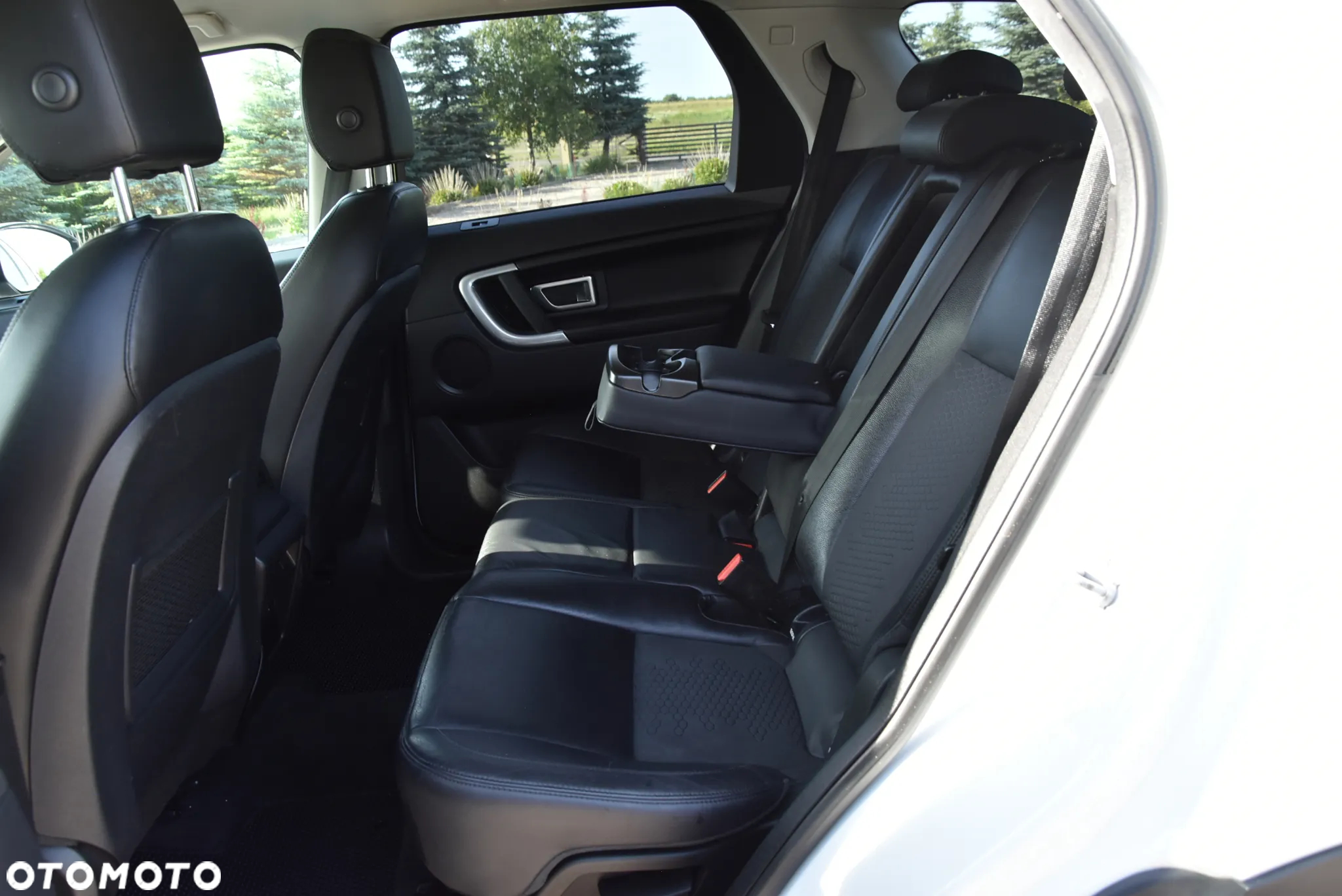 Land Rover Discovery Sport 2.0 TD4 HSE Luxury - 10