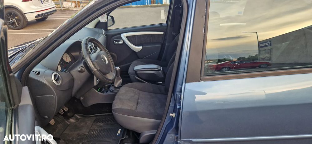 Dacia Logan 1.6 MPI Laureate - 12