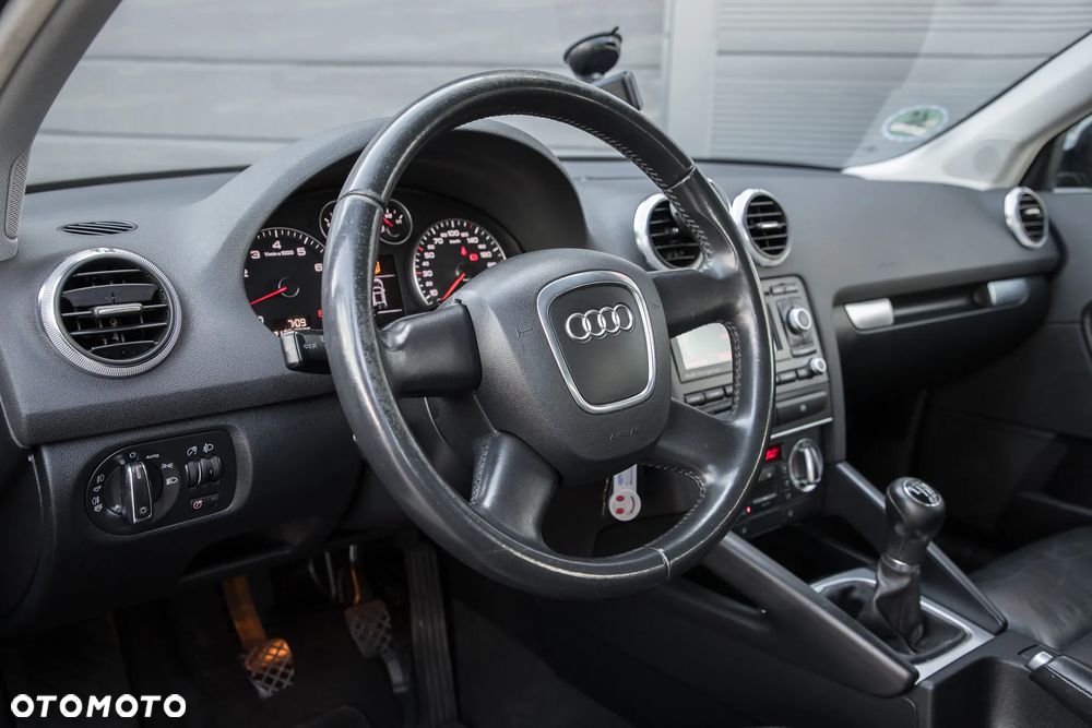 Audi A3 Sportback - 18