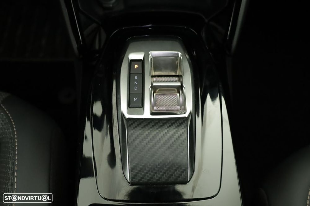 Peugeot 2008 1.2 Hybrid Allure e-DCS6 - 13