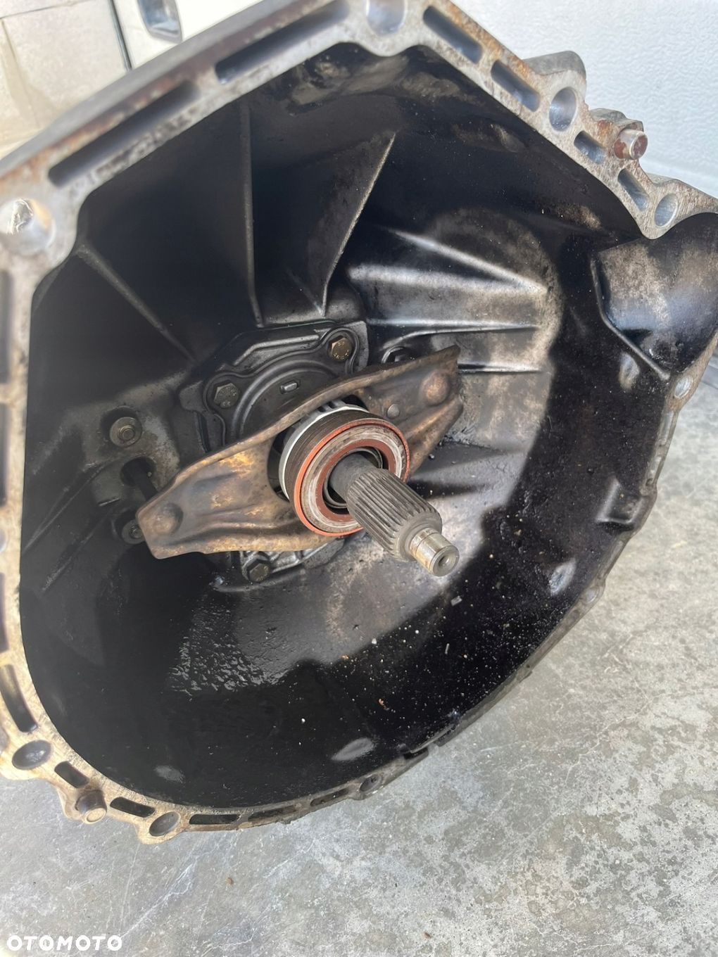 SKRZYNIA BIEGÓW MANUALNA MERCEDES W124 1242609801 717.412 200E 220E 230E - 4