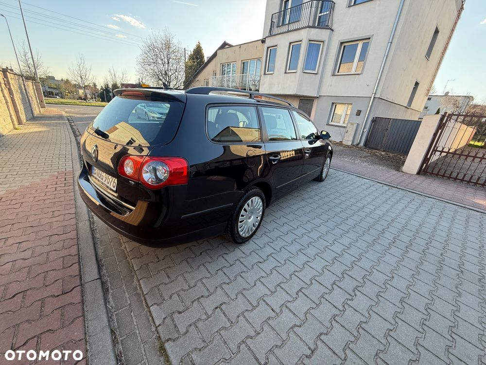 Volkswagen Passat 1.9 TDI DPF Trendline - 19