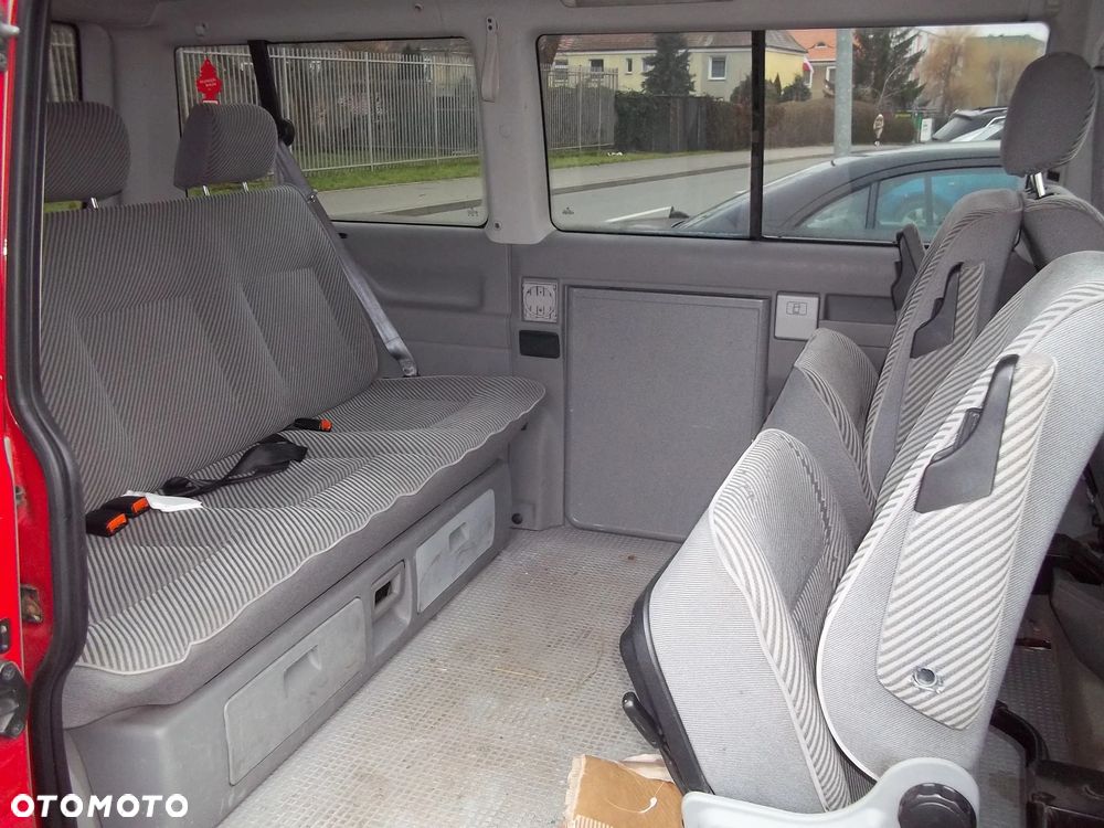 Volkswagen Multivan Standard - 7