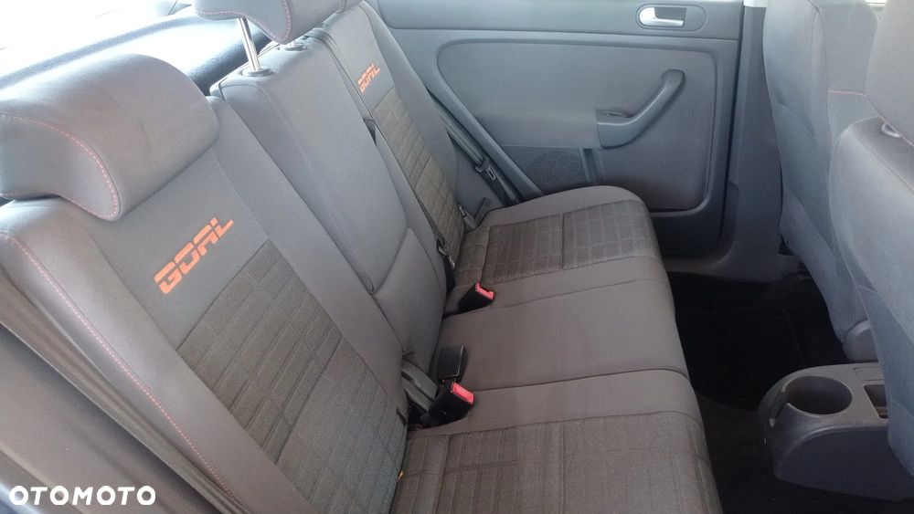 Volkswagen Golf Plus 1.6 FSI Trendline - 5