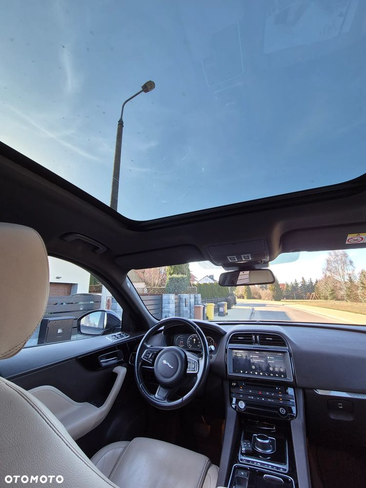 Jaguar F-Pace 2.0 i4D AWD Prestige - 26