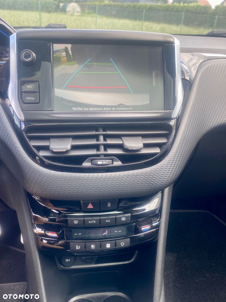 Peugeot 208 PureTech 110 Stop & Start EAT6 Allure - 19