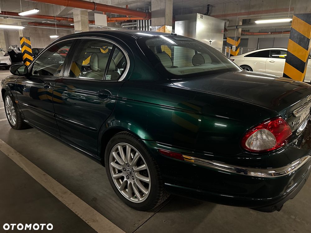 Jaguar X-Type 3.0 V6 4x4 Executive - 4